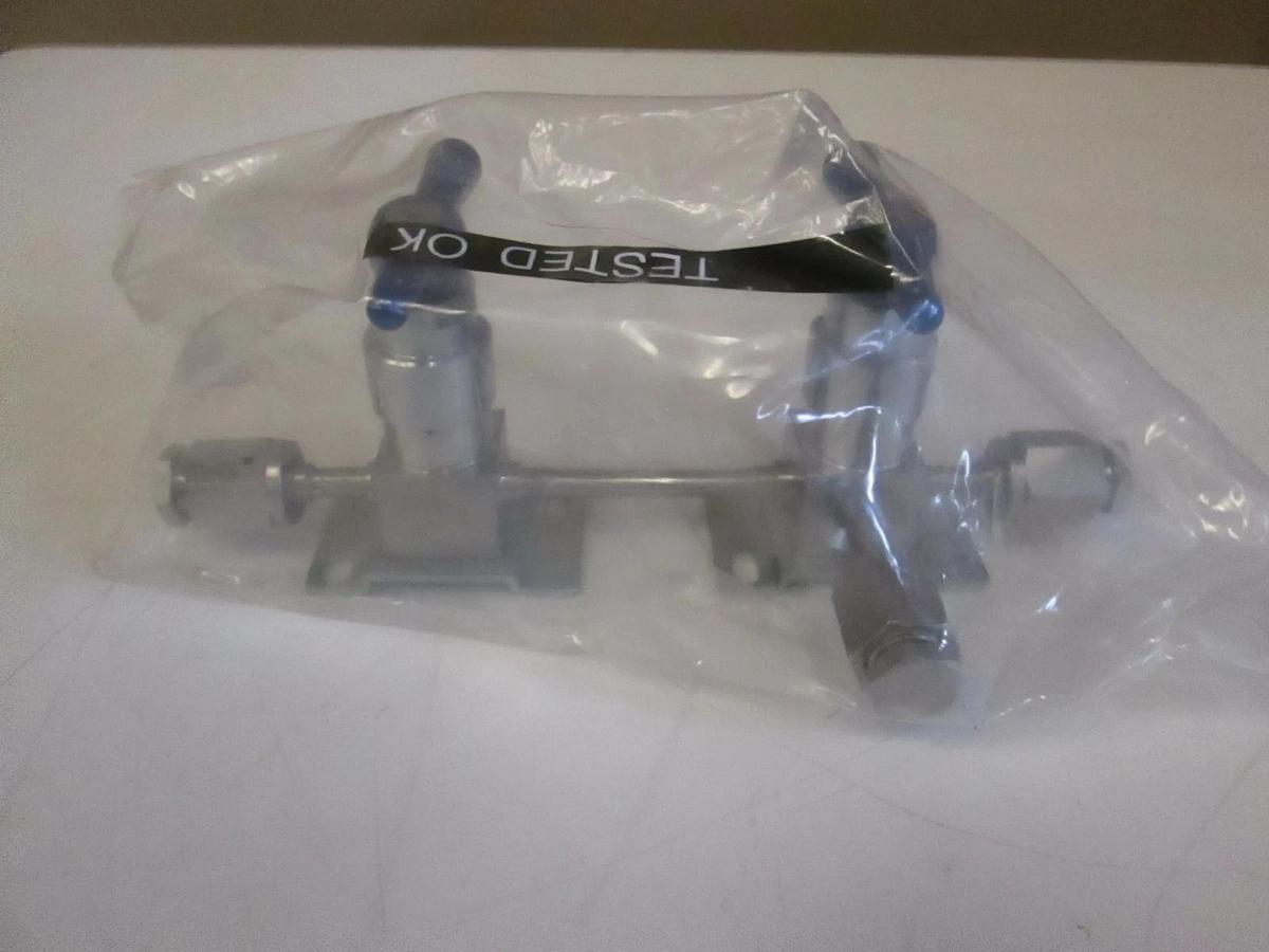 Used Semi Gas manual purge valve assembly, 1/4" FVCR Fittings, Tested Good