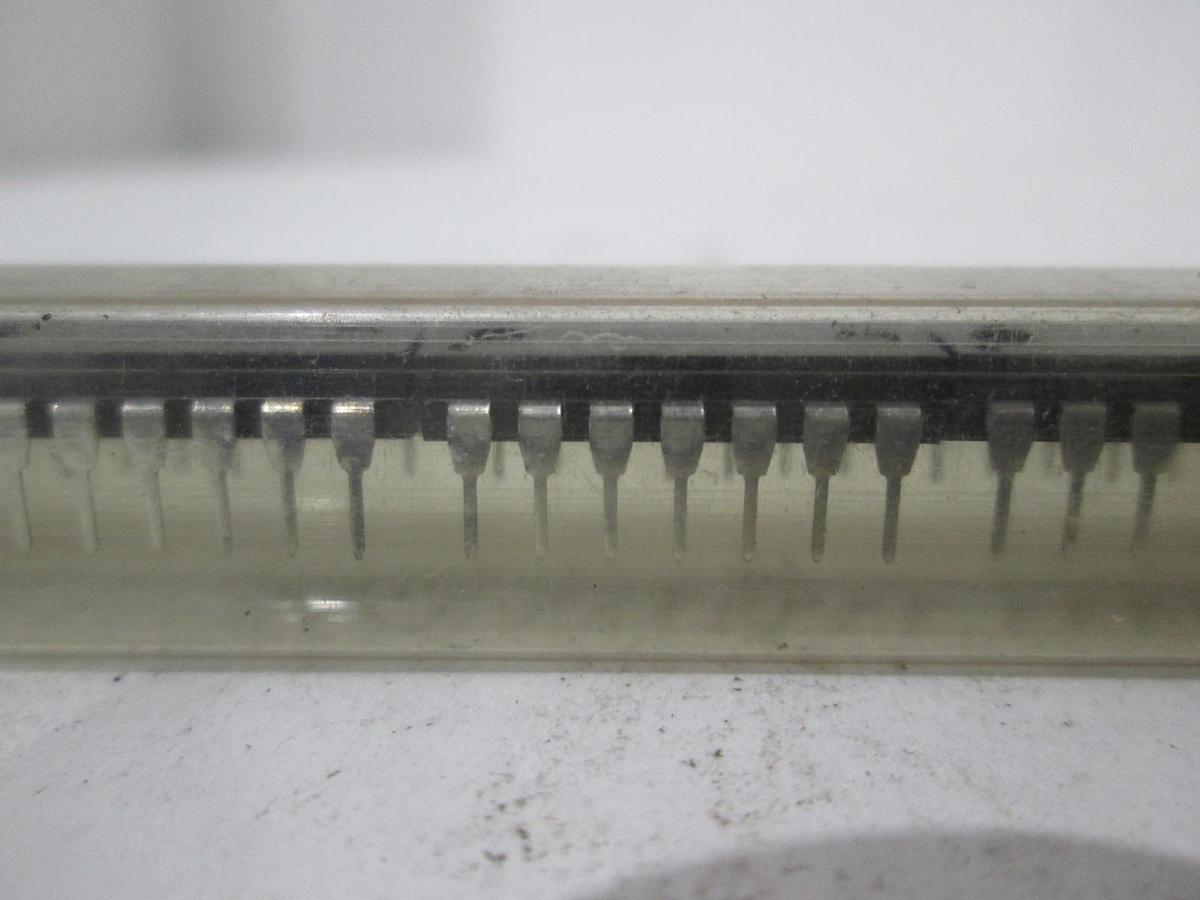 Used National Semiconductor, 909-DM7402N, Integrated Circuit, New, Lot of 25