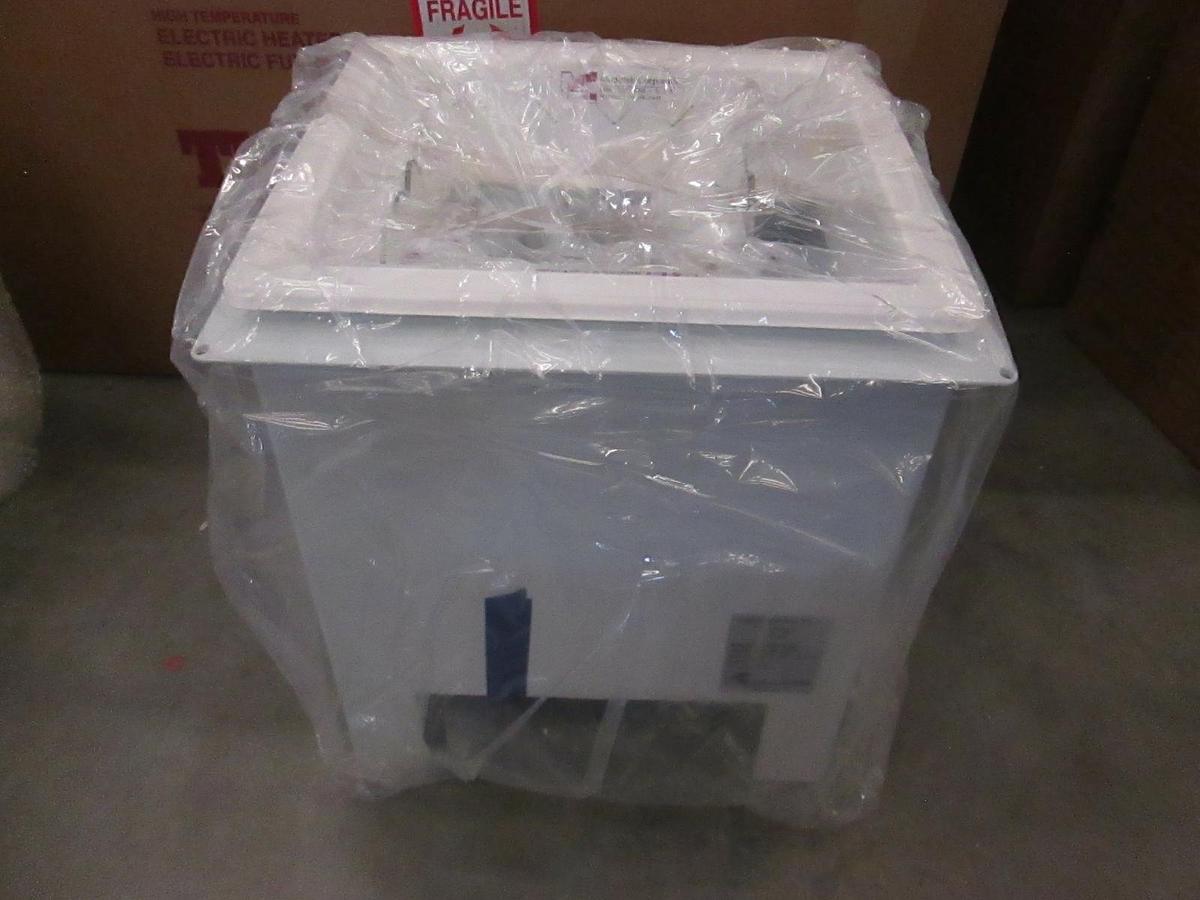 Modutec Corp. QFA1C BATH, Conforms To UL 3101-1, 8 Amps, 208 VAC, 50/60Hz, New