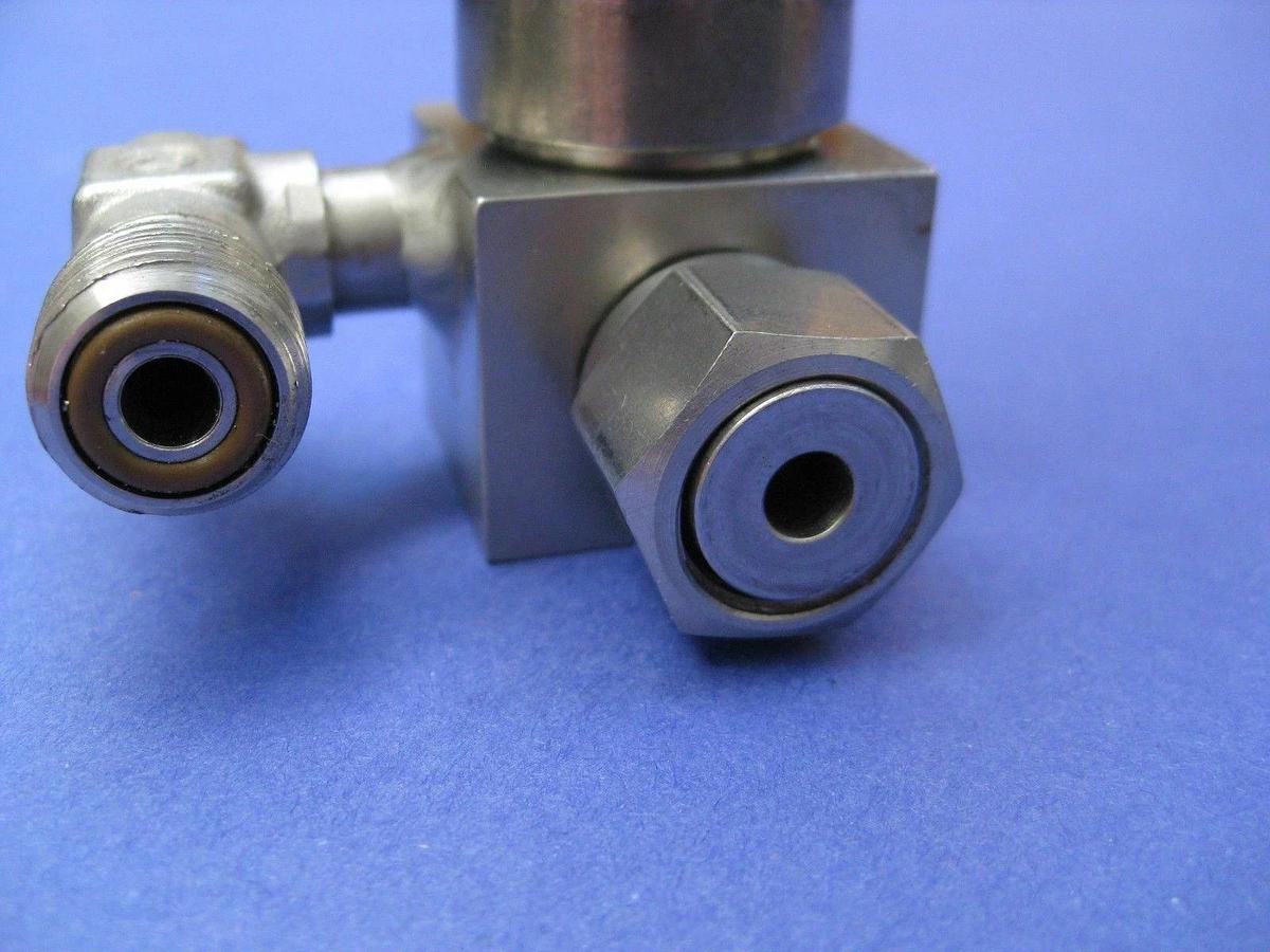 Used Nupro SS-4BK-588 Switching Bellows Sealed Valve, 1/4" VCO, Used