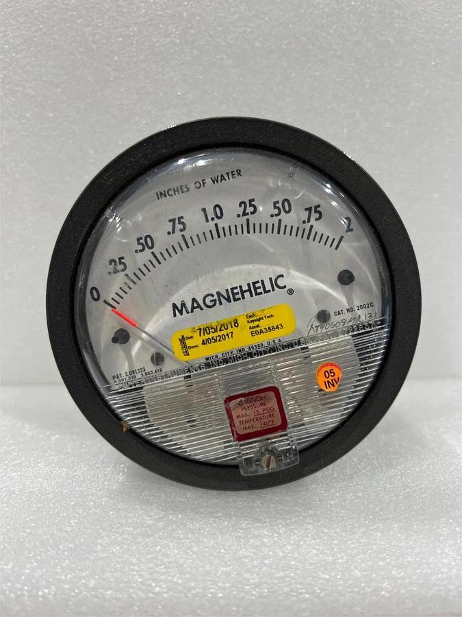 Used Dwyer, Magnehelic Pressure Gauge, 0-2”, 2002c, Used