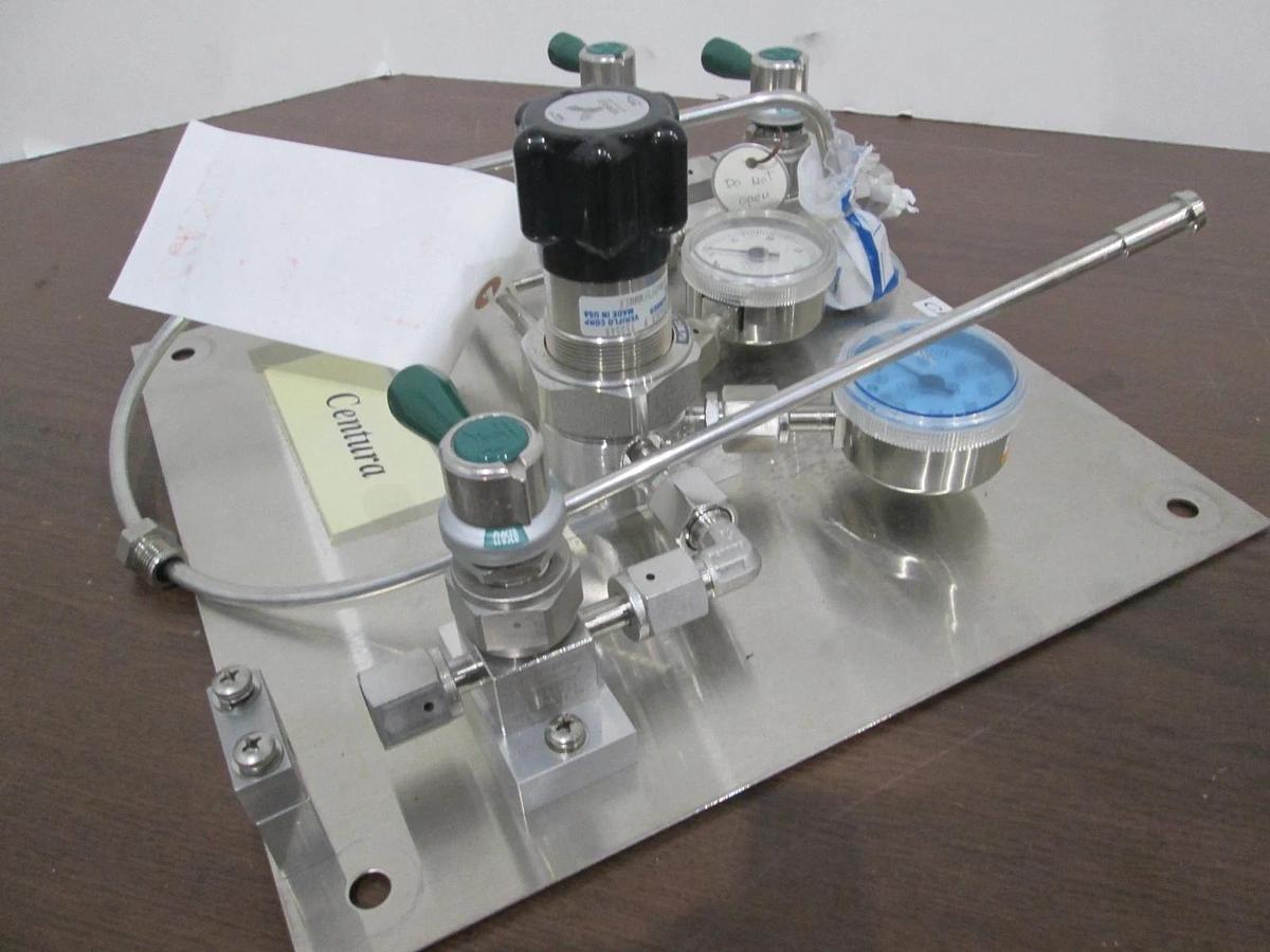 Used Centura, Future Forming Gas Regulator/Panel, CGA 320, CH3F, Used