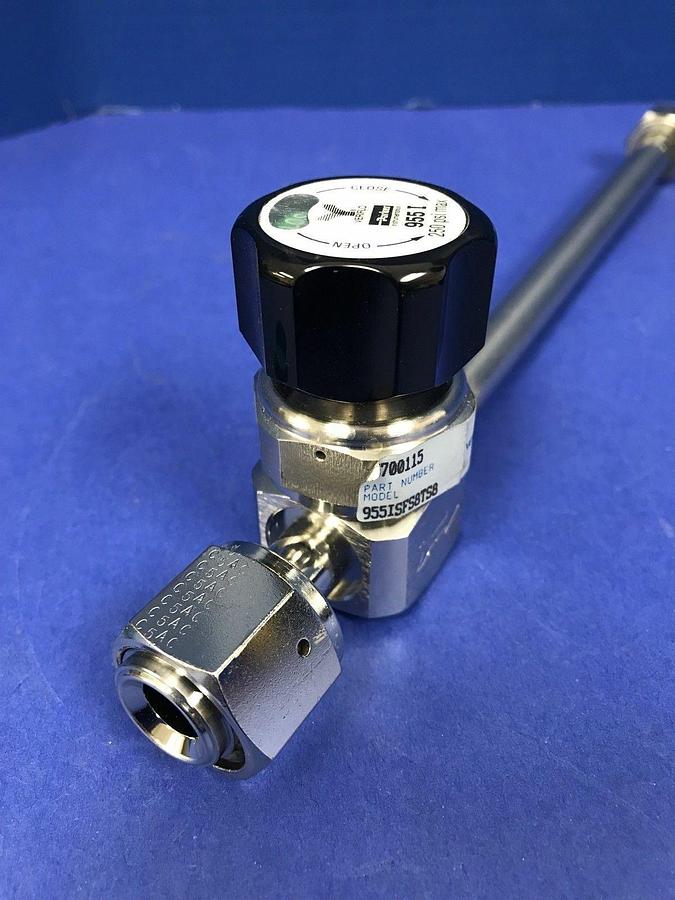 Used Veriflo 955ISFS8TS8 Valve Assy, 1/2" VCR x 1/2" F Swagelok, Used