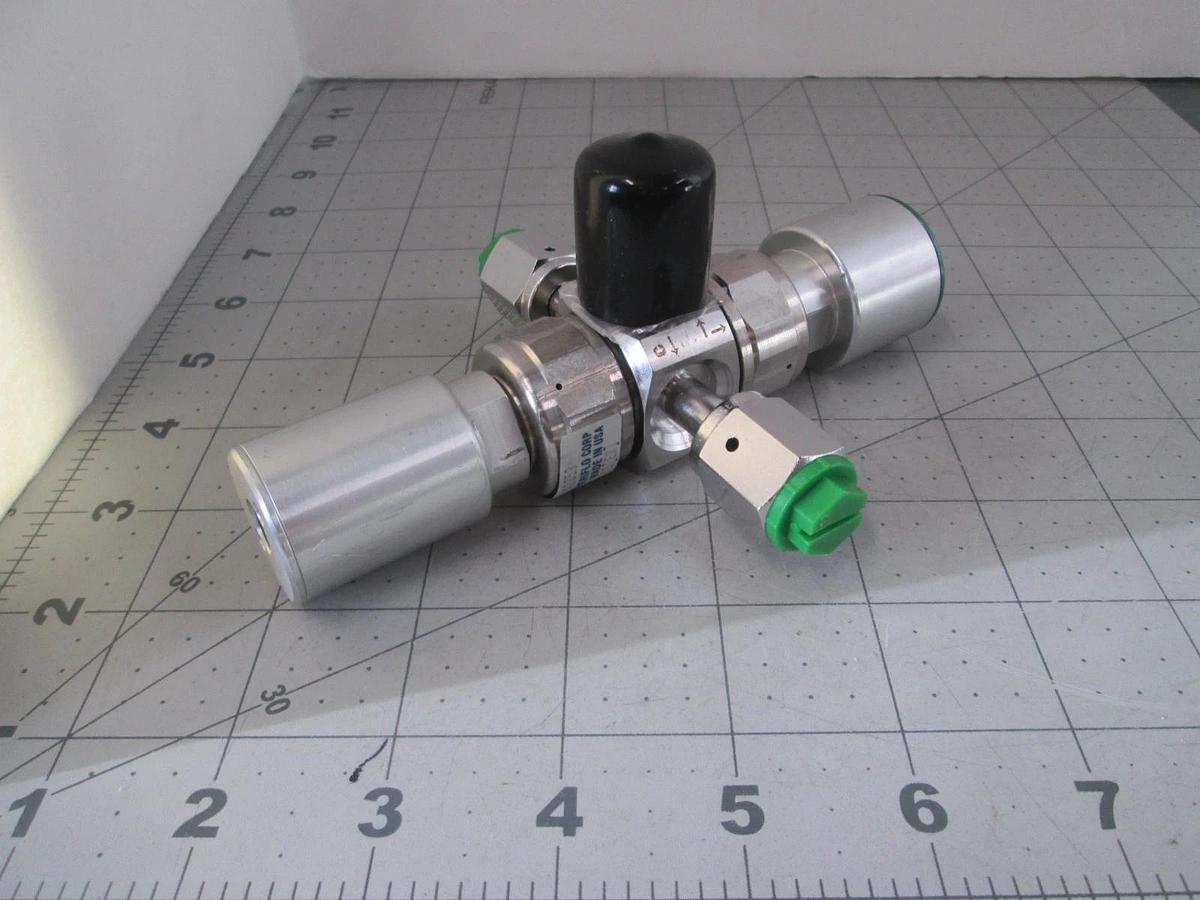 Used Veriflo, 944AOPLPNONCS4215, Double Actuator, 3 Way Valve, Used