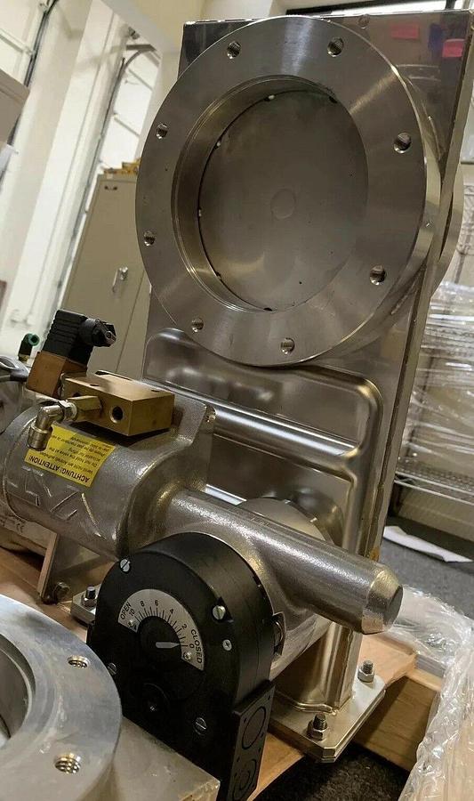 Used VAT Industrial HV Gate Valve 14044-PE44, 6" ID, Used