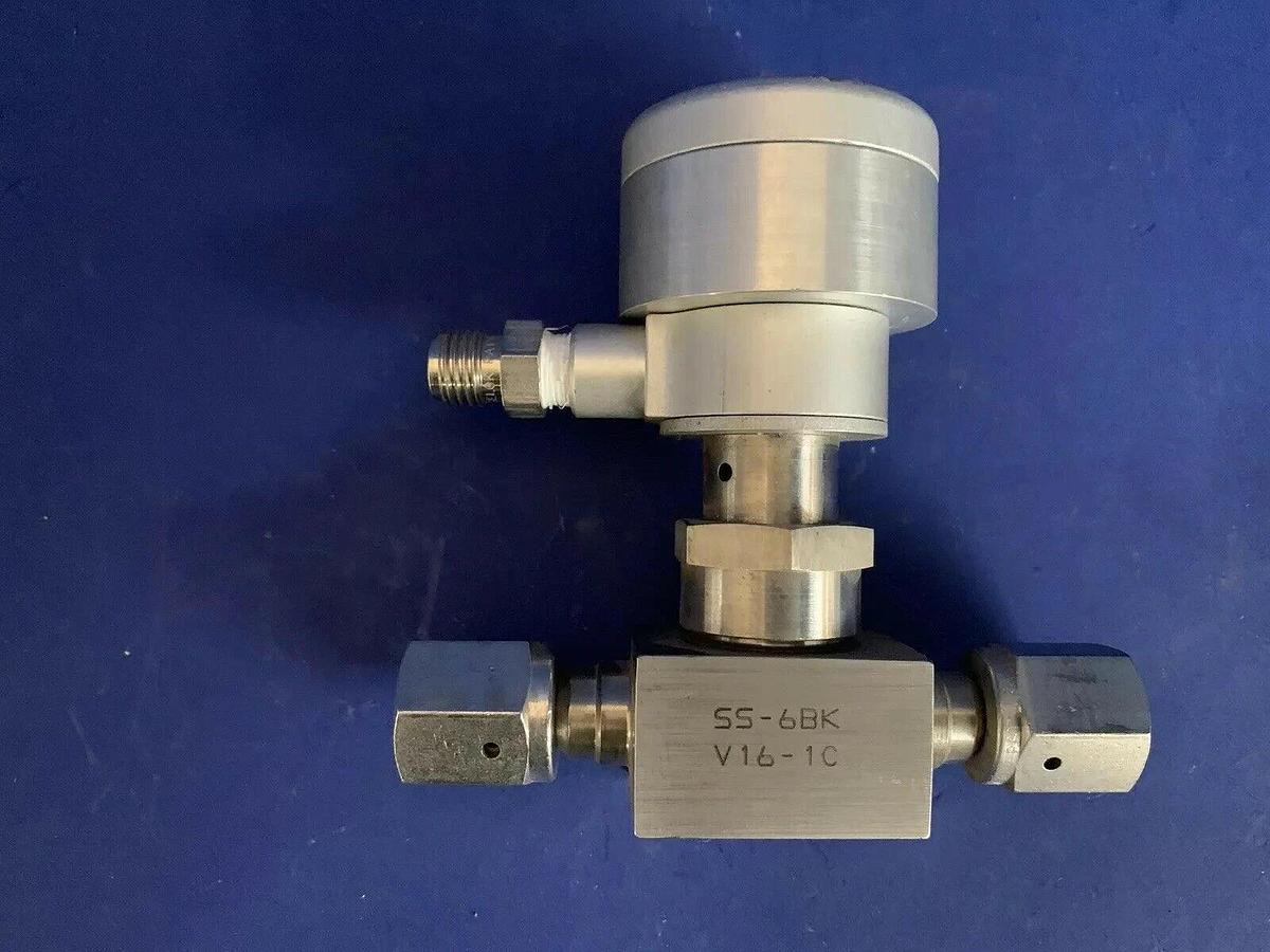 Used Swagelok SS-6BK V16-1C Bellows Sealed Valve w/ NC Actuator 3/8" FVCR x 3/8" FVCR