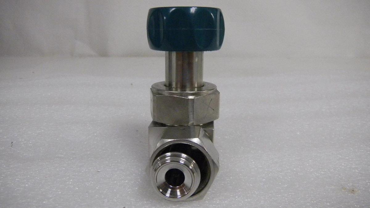 Used Swagelok Valve 6LV-DFBW6-P-GR,3/8" MVCR x 3/8" FVCR, used