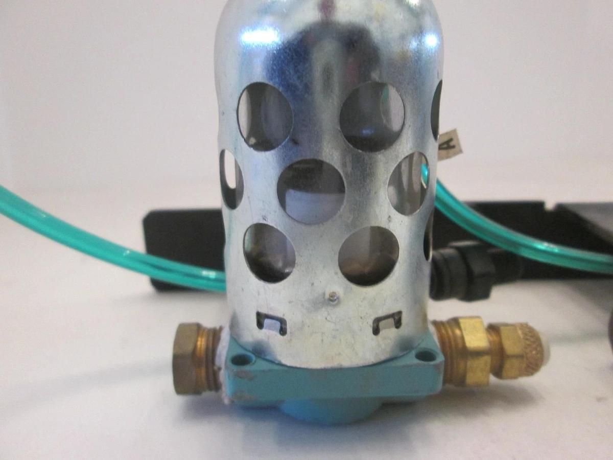 Used Wilkerson, Filter Regulator w/ Bracket, F00-02-B00, Used, Lot of 2