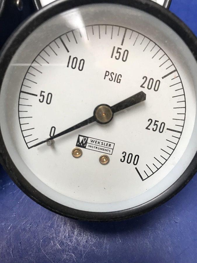 Used Weksler Pressure Gauge 0-300 psig, Lot of 9 Used