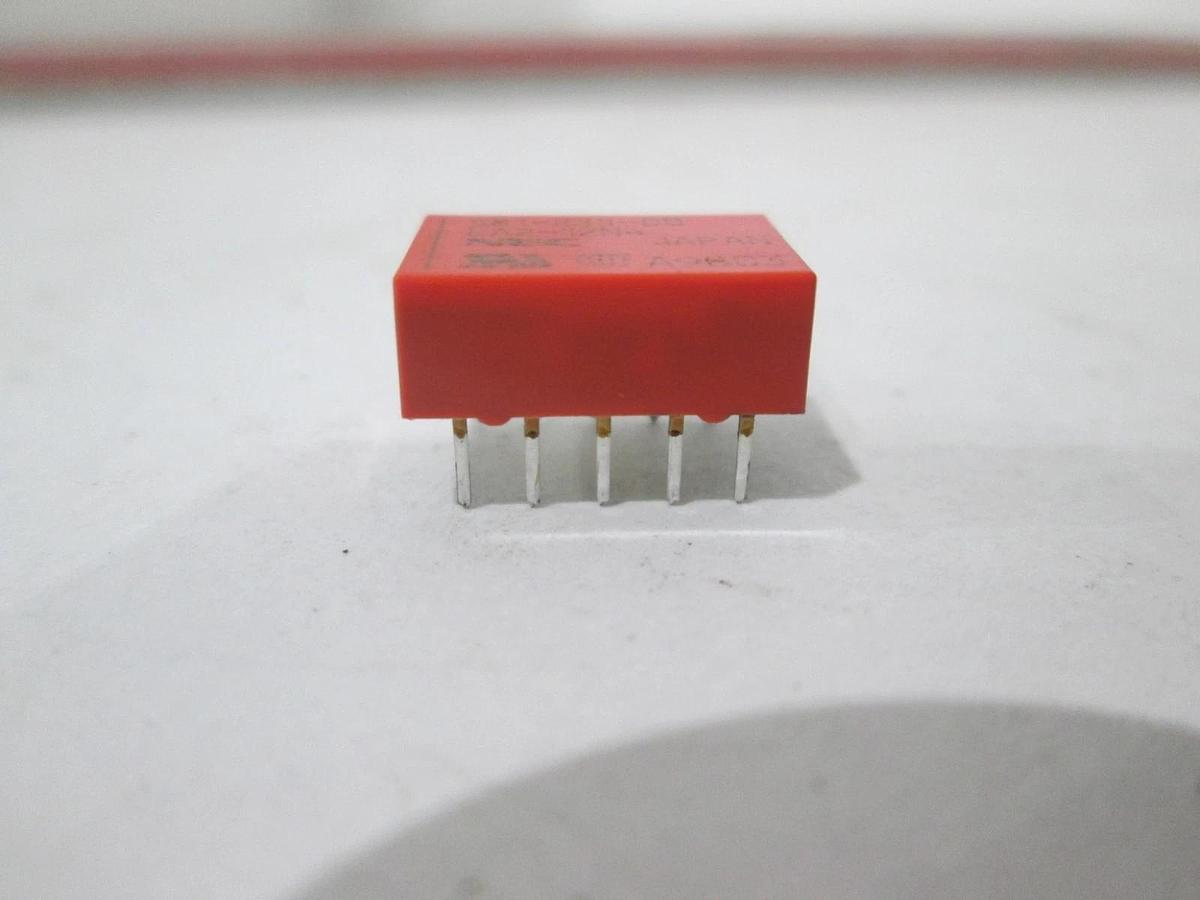 NEC, 581-235-00, EA2-12N4, Integrated Circuit, New, Lot of 40