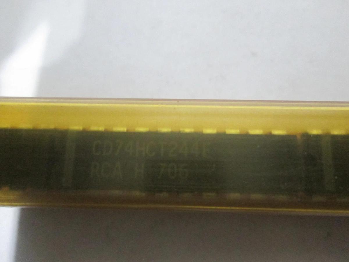 RCA, CD74HCT244E, Integrated Circuit, New, Lot of 17