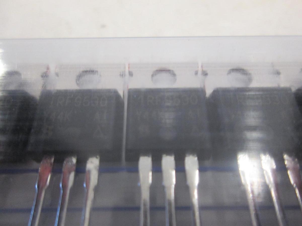 IRF9530, MOSFET Transistor, P-Channel, New, Lot of 9