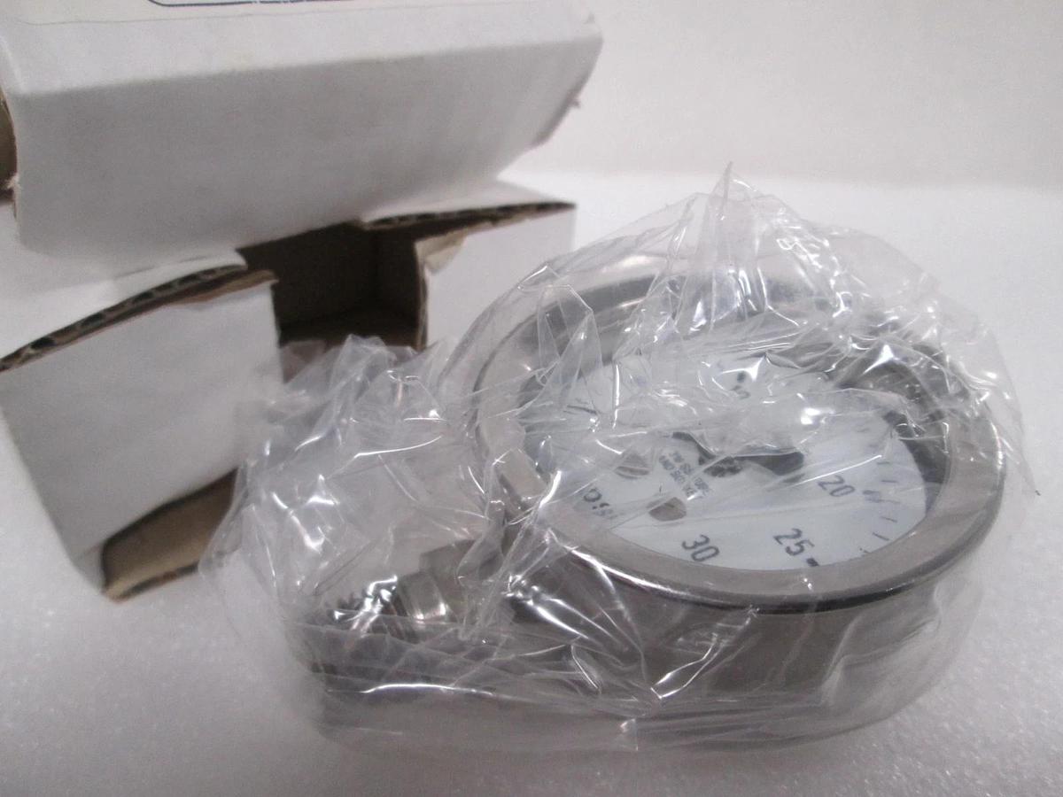 McDaniel Controls, 0-30 PSI, Q3B, Air Pressure Gauge, 1/4" NPT, New