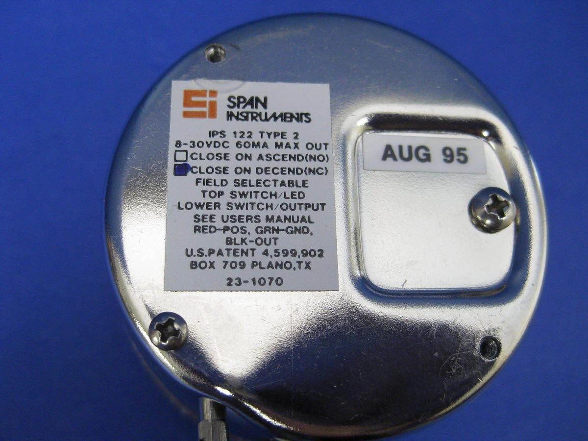 Used Span IPS 122 Indicating Pressure Switch, 0 - 100 psi, 1/4" FVCR, New Take Out