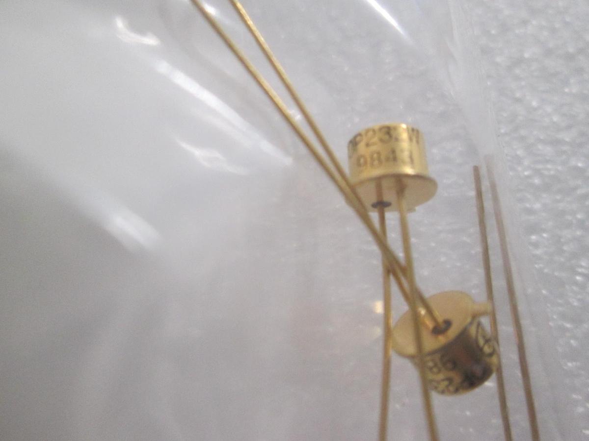 Gold Capacitor, 102-5351, New, Lot of 31
