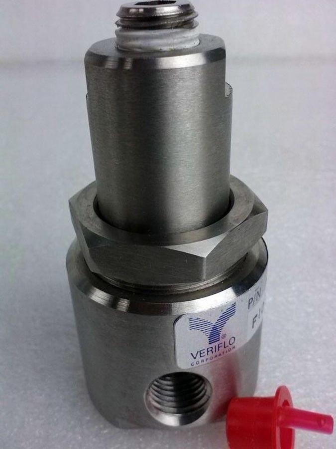 Veriflo Mini Regulator F10S250, 2 Ports , 1/4" NPT, NIB