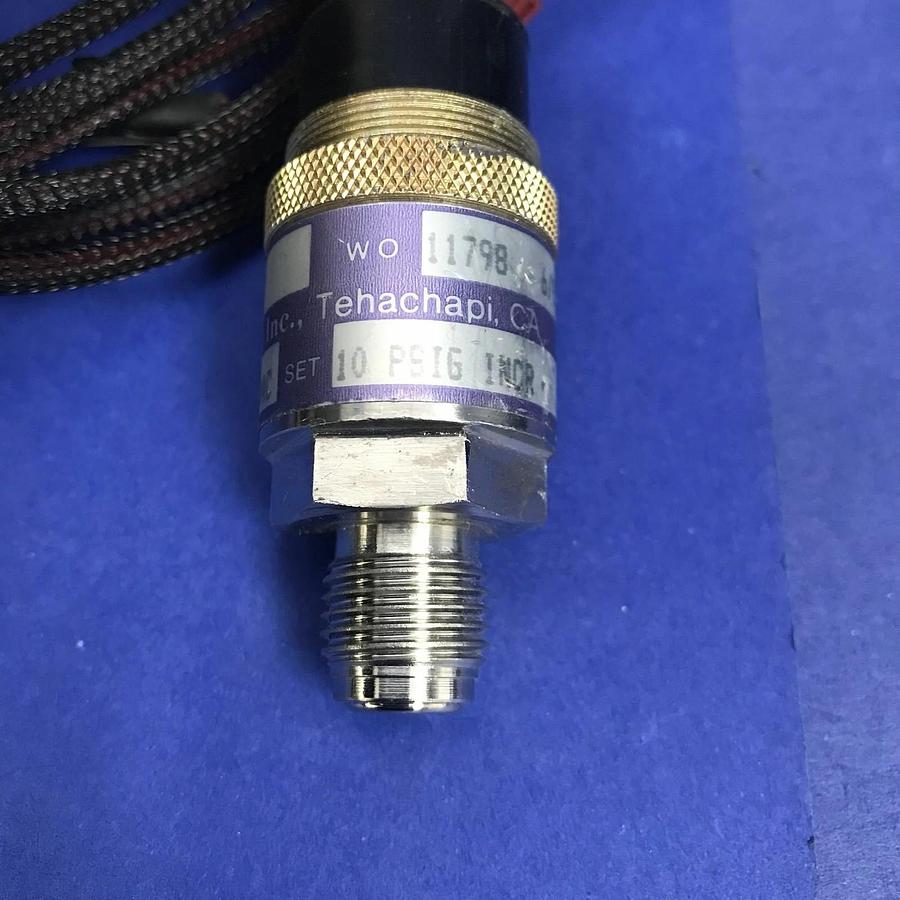 Used Wasco SP120 Pressure Switch Assy w/ Cable - 10 psig Increasing, Lot of 6