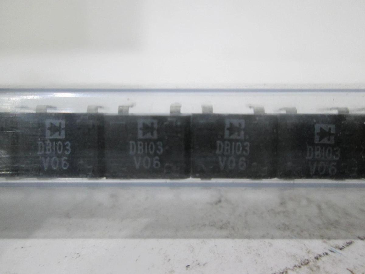 DII, DB103 V06, Integrated Circuit, New, Lot of 50