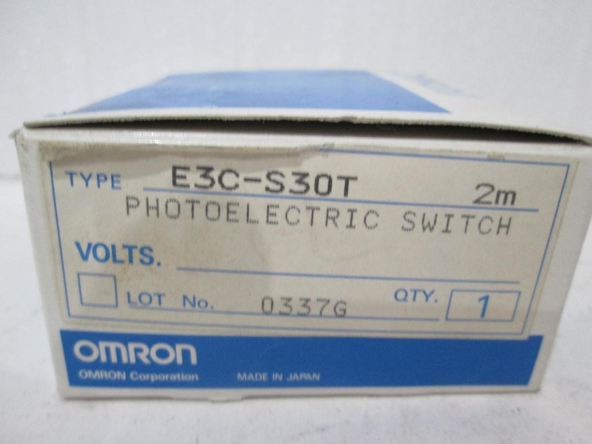 Omron, E3C-S30LT and E3C-S30DT, Photoelectric Switch, 2M, New, Lot of 2