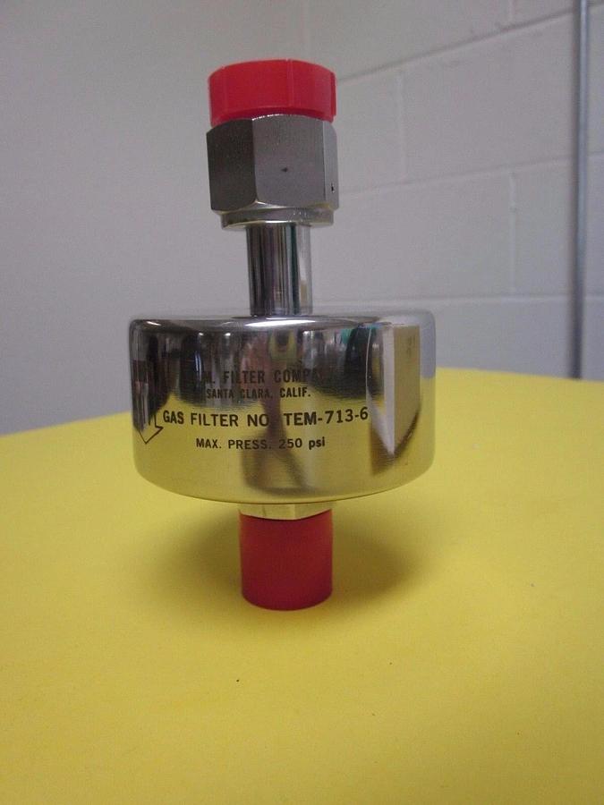 Used T.E.M. Gas Filter TEM-713-6,  1/2" Male/Female VCR Fittings, Glass Fiber Filter
