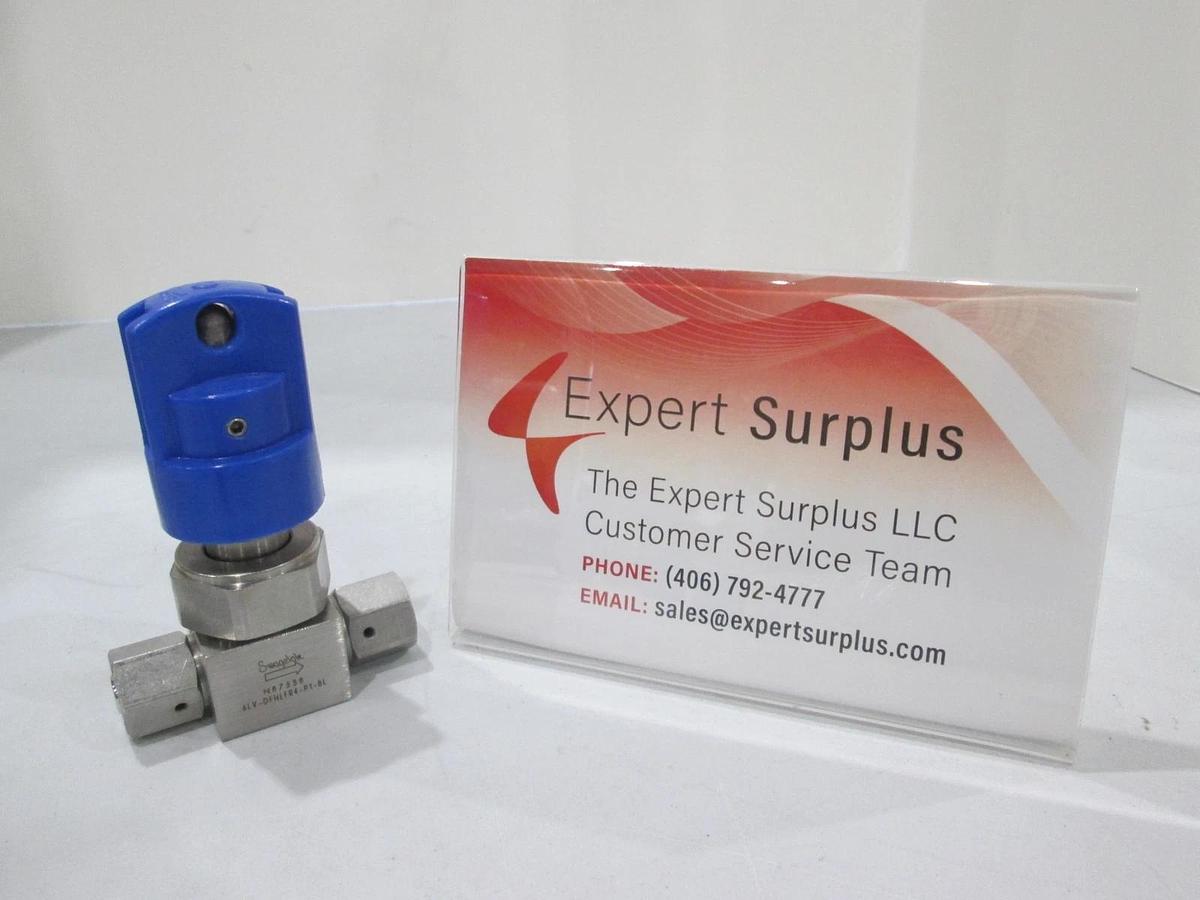 Swagelok, 6LV-DFHLFR4-P1-BL, Blue Manual Valve w/ Lock Out, New