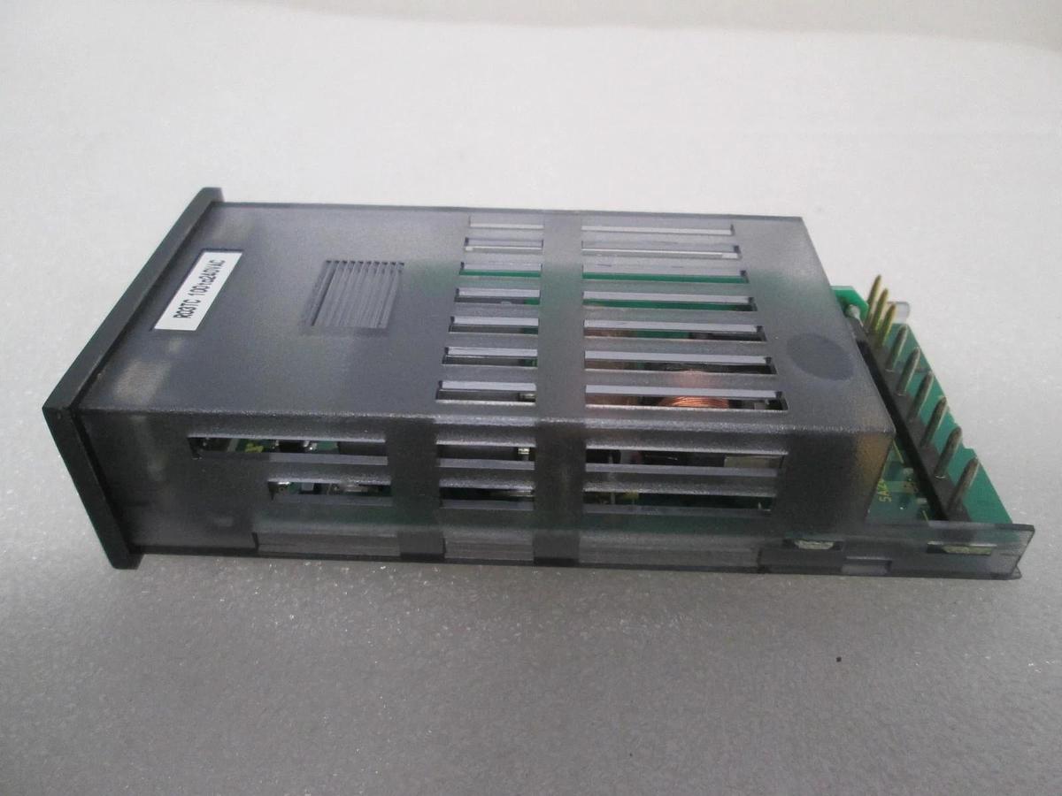 Omron, E5GN-R03TC-FLK, Temperature Controller, New