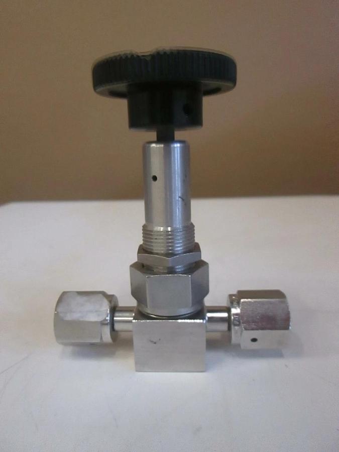 Used Nupro SS-4RBG-TW, 1/4" FVCR w/ Turn Valve, Used