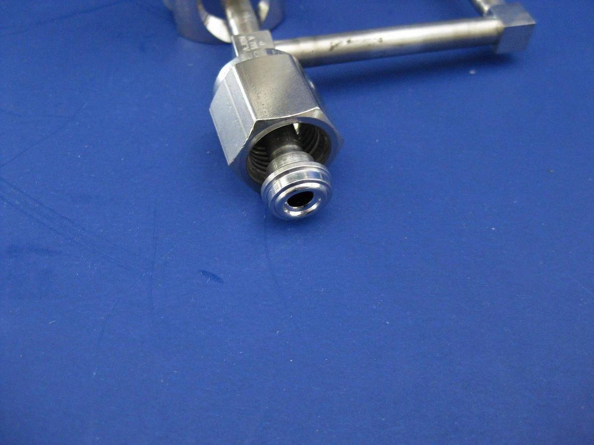 Used Tescom 24-1A26AABM5BM5Z 1/4 vcr Manual Shutoff Valve Assembly with 30-0-60 Gauge