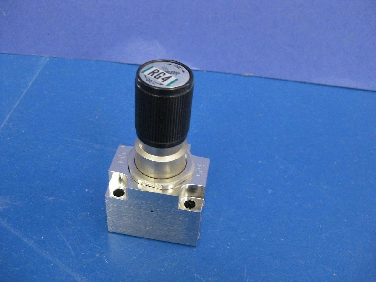 Used VERIFLO Regulator SQMICROHF502PCKD, Lot of 2