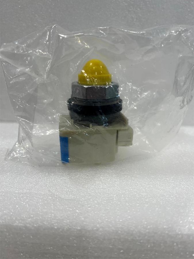 Used Square D, Class 9001, type KM35, 24-28V Switch, Used