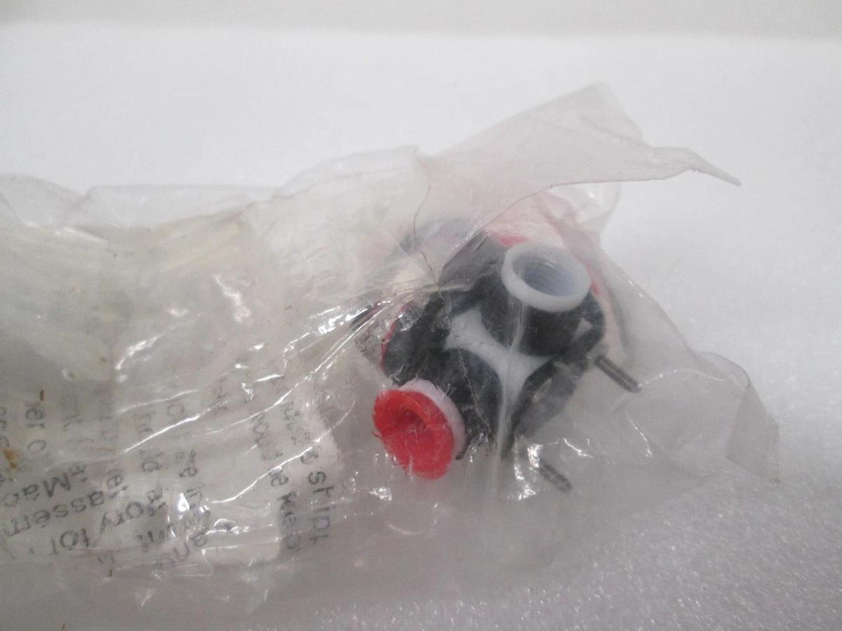 Mace, 213-021, Pneumatic 3-Way Valve, TEF, New