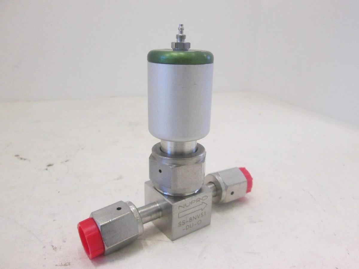 Used Nupro, SS-BNV51-DU-O, High Purity Bellows Valve, 1/4" FVCR, Used