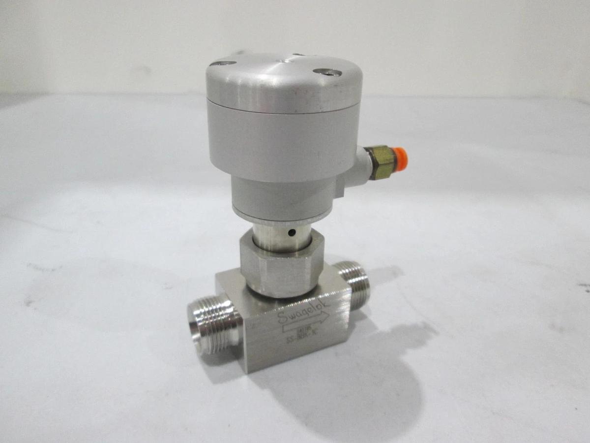 Used Swagelok, SS-8BK-1C, SS Bellows Valve, Used