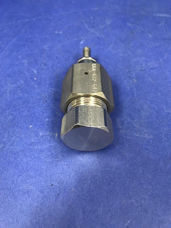 Used CGA 640 Cylinder Inlet Connection w/ CGA 632-642 Nut, Used