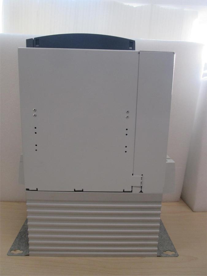 Used Eurotherm, 7200A, Smart Controller w/ Enclosure and Heat Sink, 100A/480V, Used
