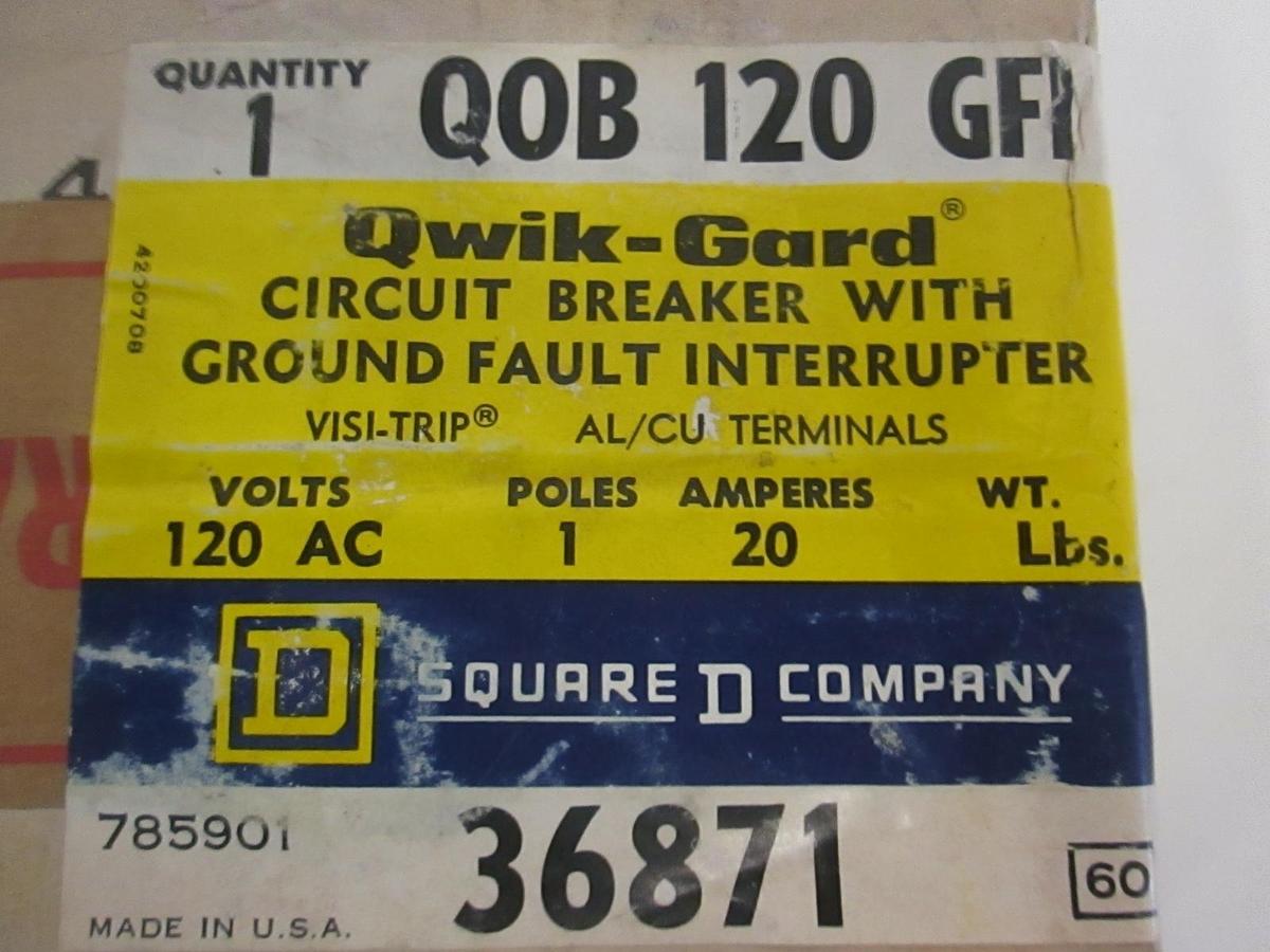 Used Square D, Q0B120GFI, 1 Pole Circuit Breaker w/Ground Fault Interrupter, New