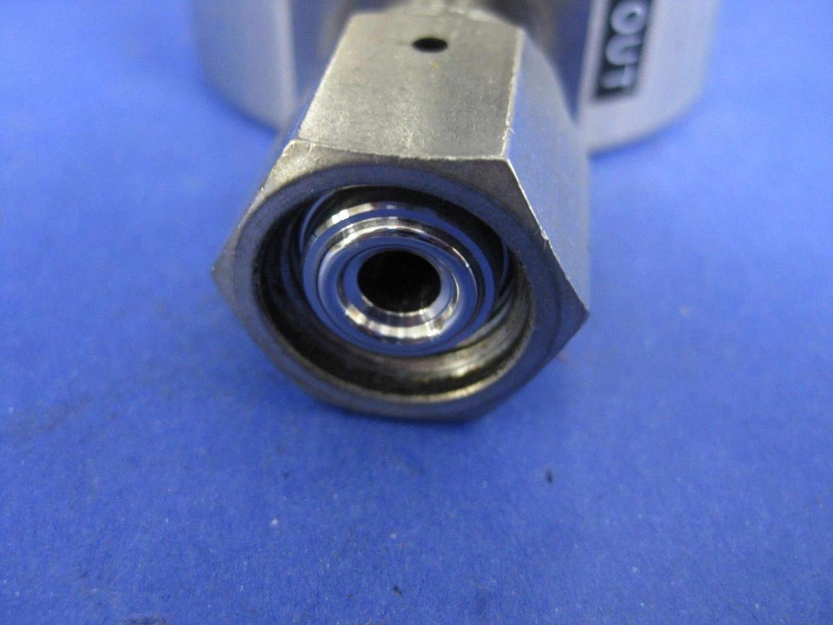 Used Kokusai Electric AK-20 Pressure Gas Regulator 1/4" FVCR, Used