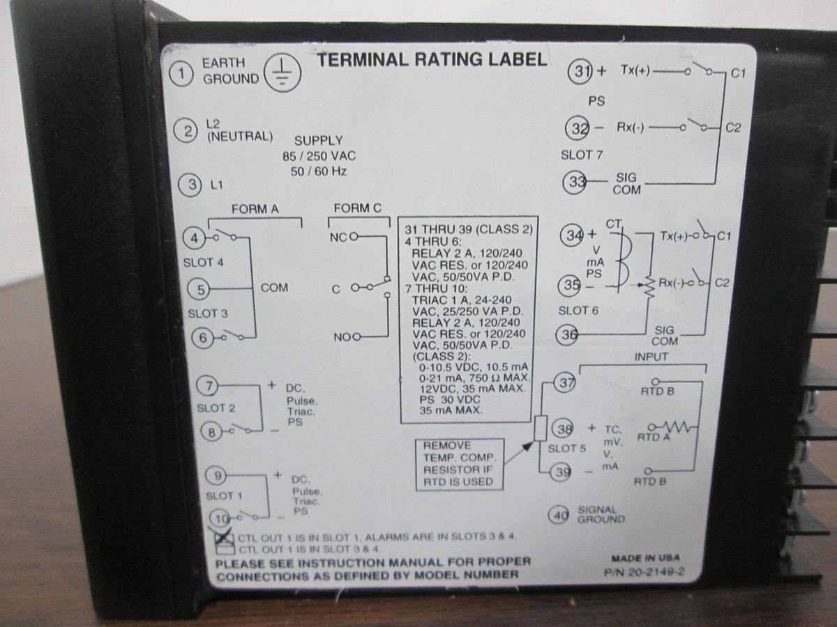 Barber-Colman, Series 10, 10Q2-6KC40-000-0-00, Temperature Controller, New