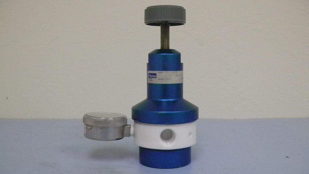 Used Parker PR-3-1118-2 Regulator, 1/2" Port, W/ USG Gauge 0-100PSI, 1/4", Used