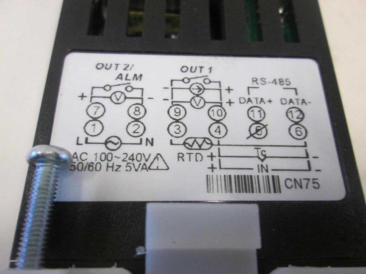 Used Omega, Temperature Controller, CN7500, 50/60Hz, 100-240V, Used