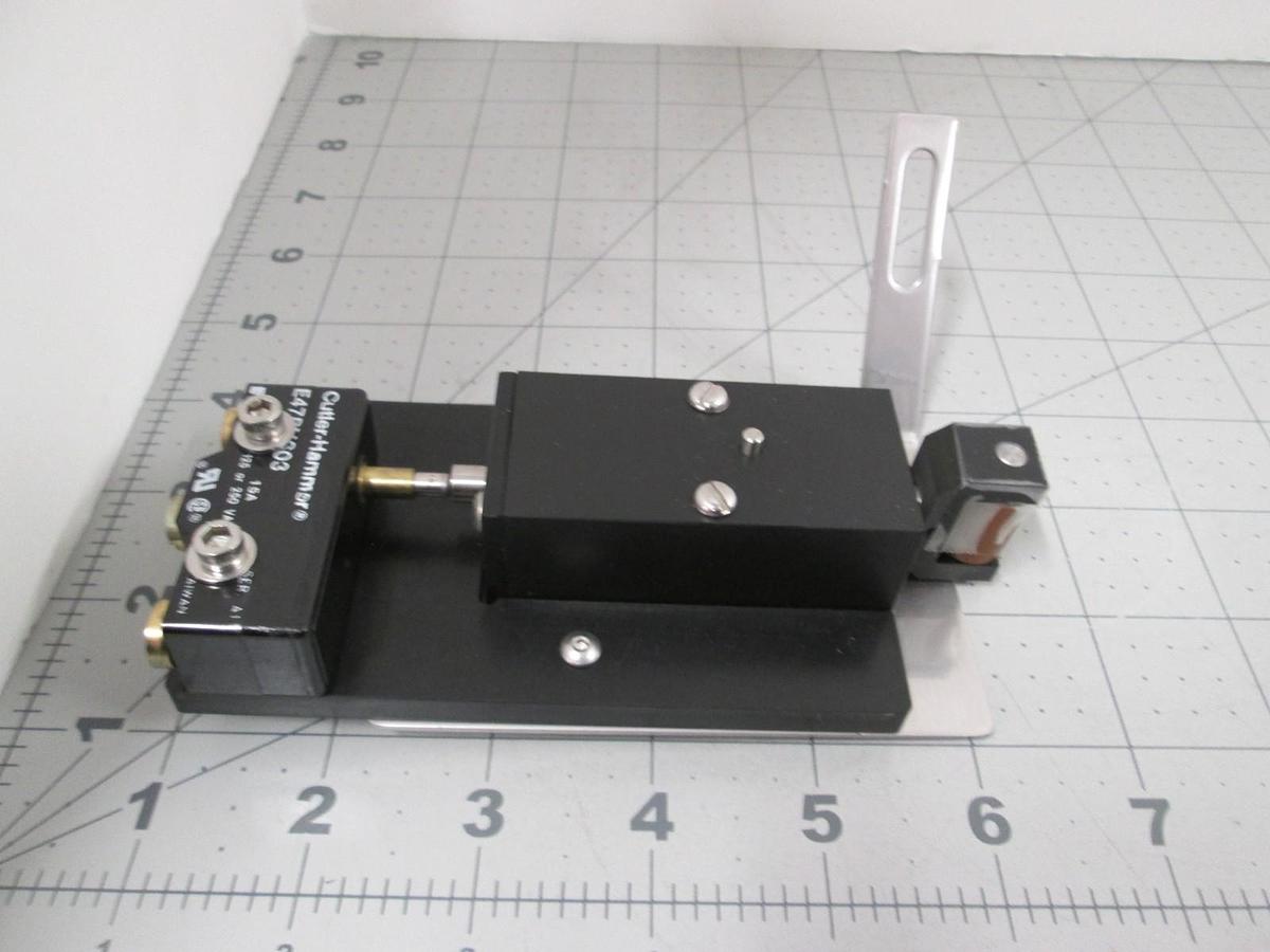 Watkins Johnson, 928491-002, Limit Switch Assy, Tracking Belt Left, New