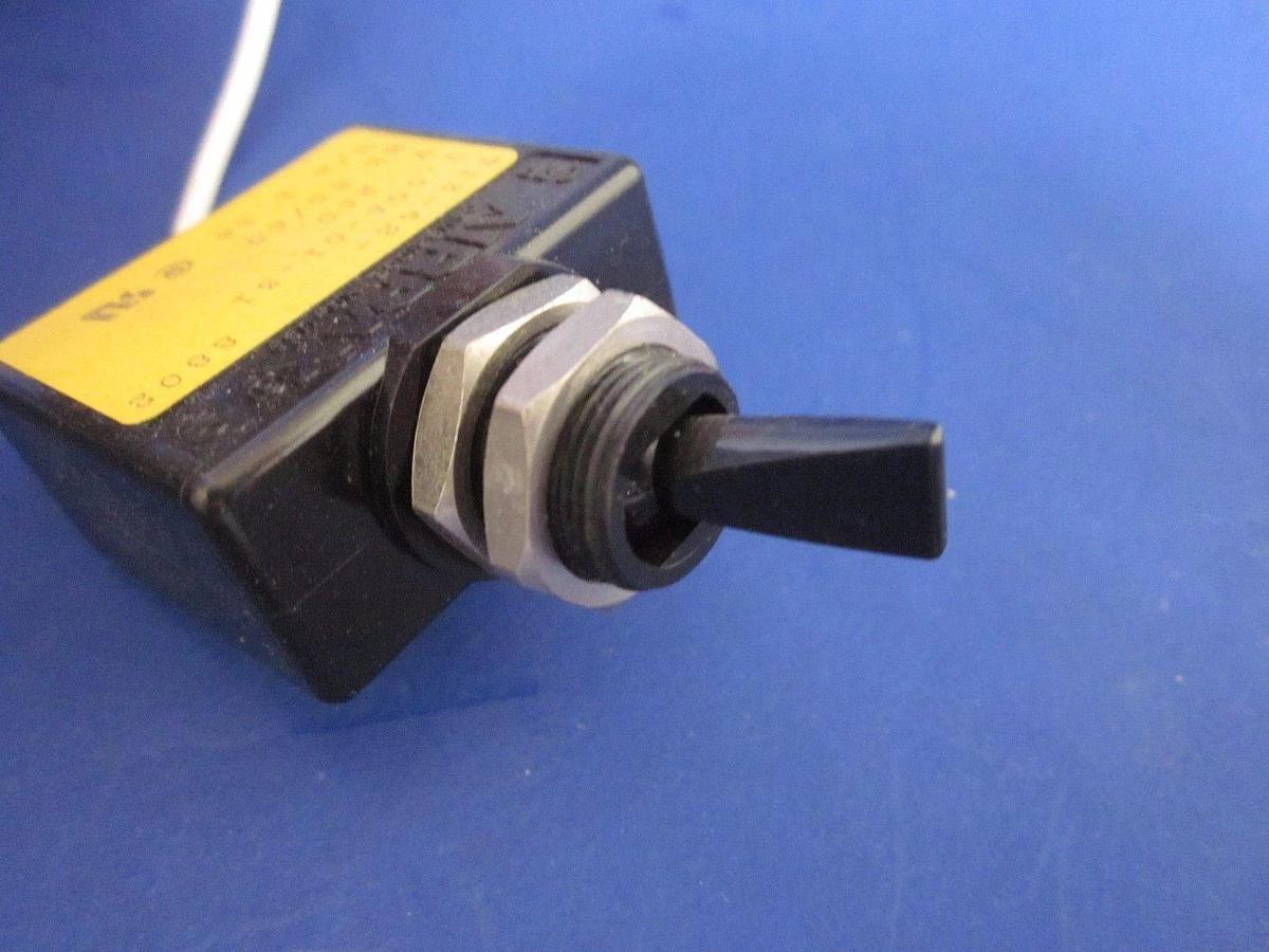 Airpax T13-62 Circuit Breaker w/ Switch, T13-62-1.00A-01-31, new old stock