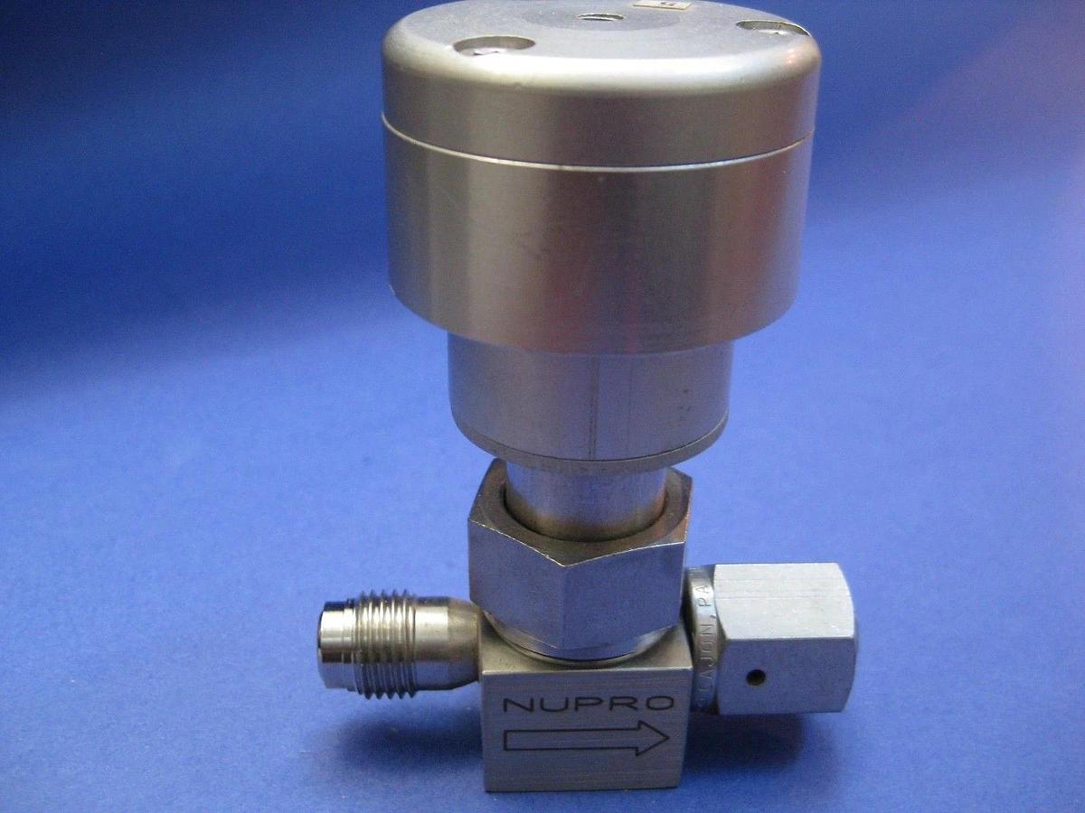 Used Nupro SS-4BK-1C-337 Bellows Sealed Valve, 1/4" MVCR x 1/4" FVCR, NC, Used