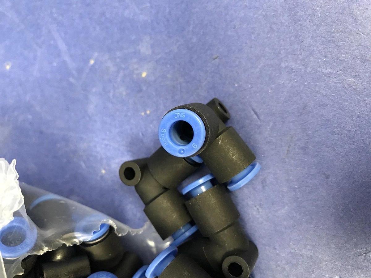 SMC 6mm Push to Connect Pneumatic Union Elbow Fittings, Lot of 80 New