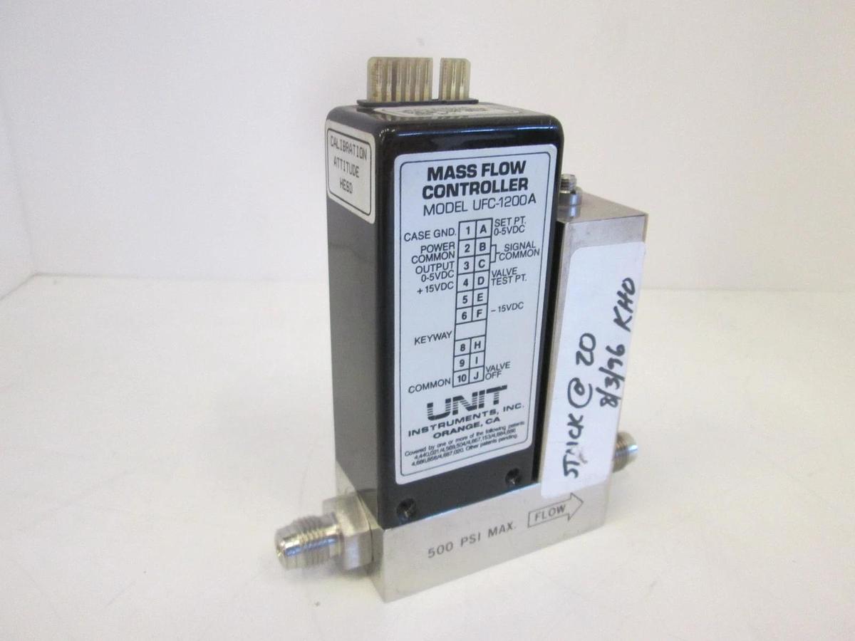 Used Unit Instruments, UFC-1200A, Mass Flow Controller, 200 SCCM, NF3, Used
