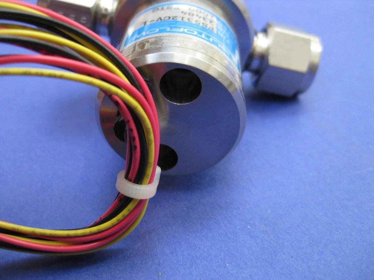 Used Autoflow FS5312CV-1 Adjustable Flow Switch for High Flow Liquid, Viton Seal