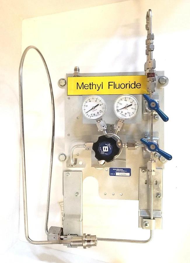 Used Semi-Gas High Purity Gas Panel, CGA 320 w/ Pigtail previously used for CH3F