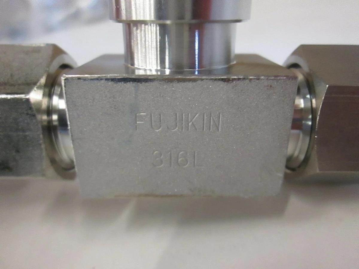 Used Fujikin 1/2 Turn Shut Off Valve, 6LVV-P-MDB7 MicroFit, w/ Clamp, Used