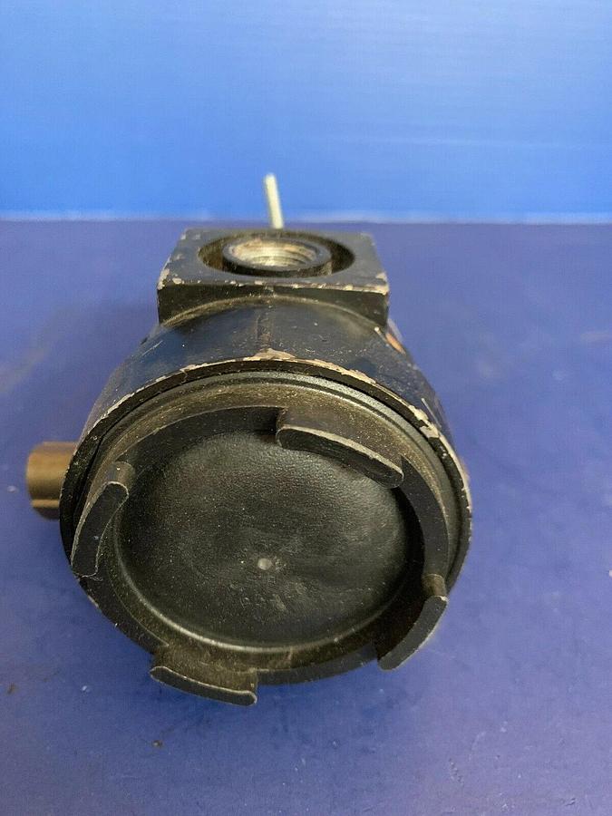 Used Parker 07R213AB Regulator, 250 PSI, Used