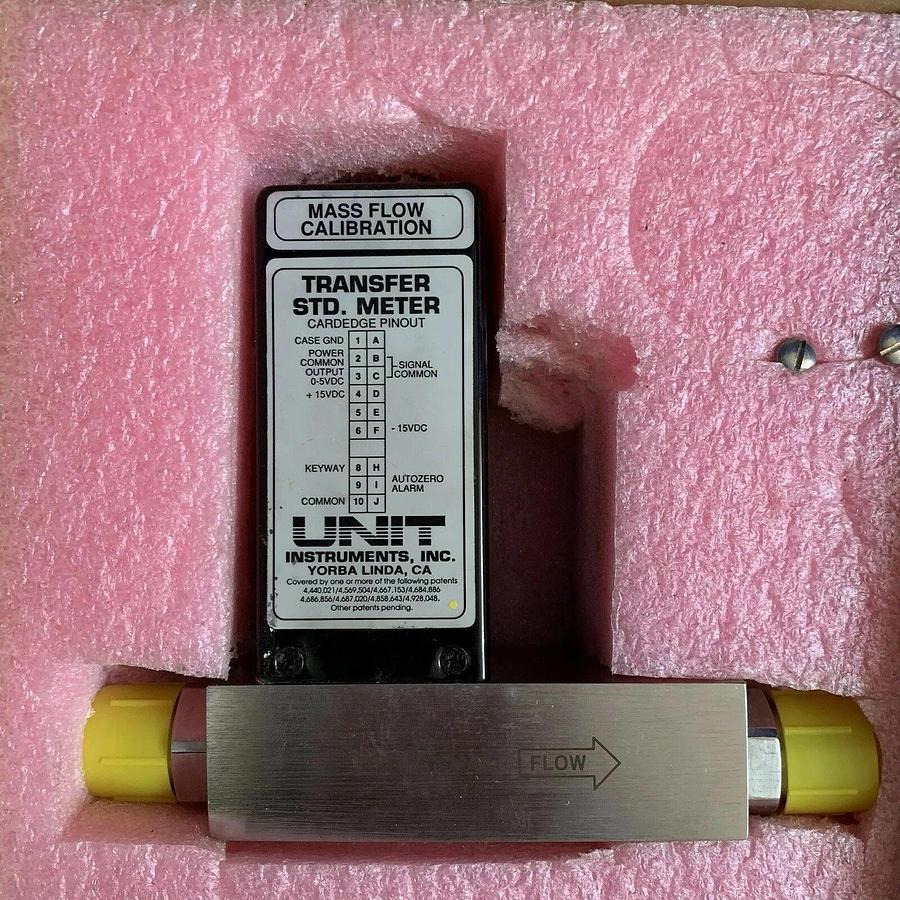 Used Unit UTM-2020, Mass Flow Calibration, Transfer Std. Meter, N2, 20 SLM, 1/2" Used